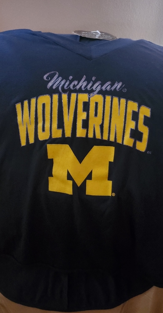 Nwt Michigan Wolverines top